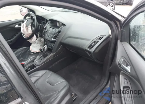 2015 Ford Focus Se z USA, uszkodzony, nr VIN 1FADP3K20FL264121